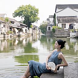 金雕瘦白白