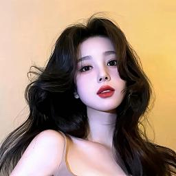 新人小U^